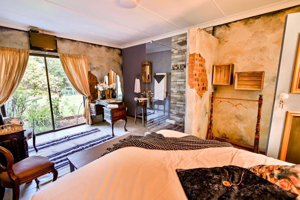 Iszis Guest House Bloemfontein Exterior foto