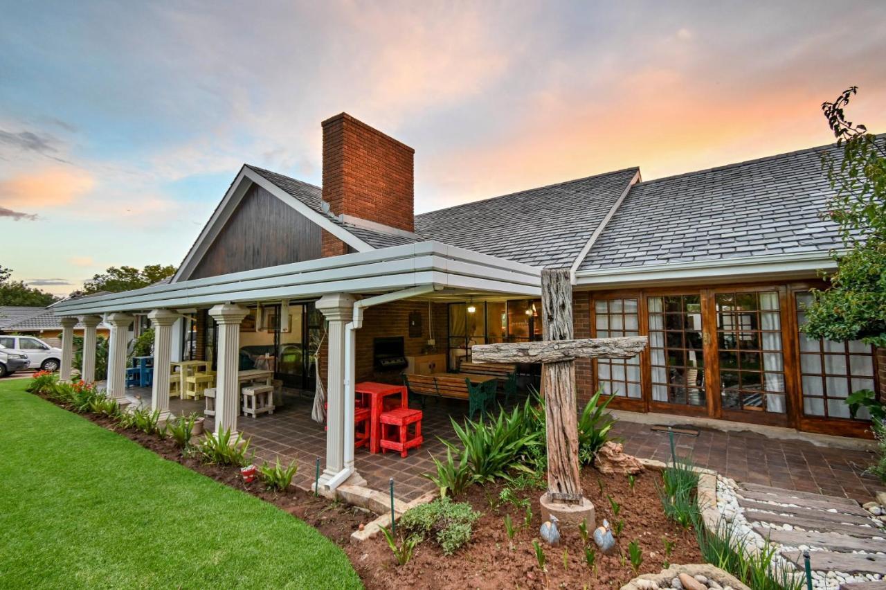 Iszis Guest House Bloemfontein Exterior foto